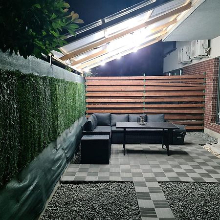 Apartament Deea นาโวดาริ ภายนอก รูปภาพ